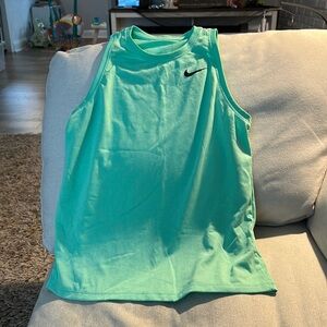 NIKE Dri- fit work out tee